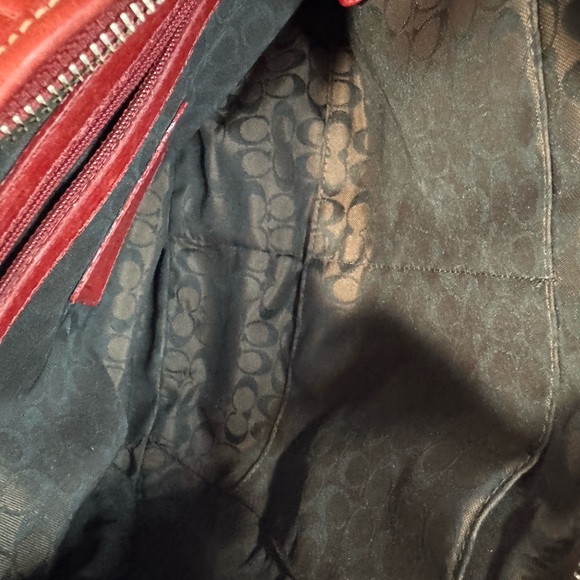 Vintage Coach Ergo hobo in red - Picture 10 of 10